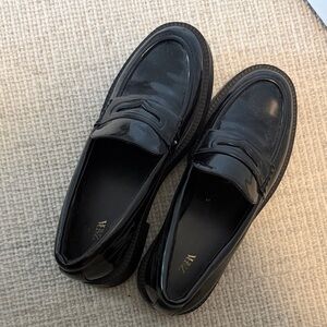 Zara women Glossy Black Slip-On Loafers